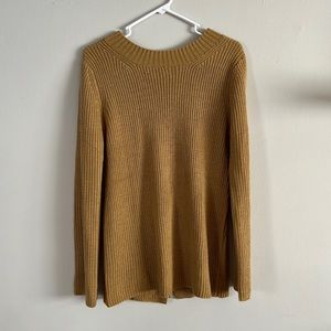 Sweater with open back and ties